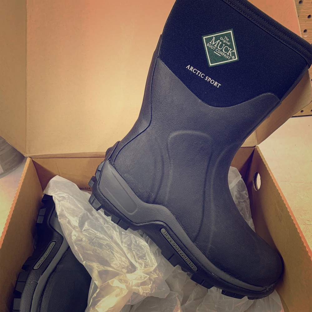 Arctic Sport, Mid-height Muck Boots